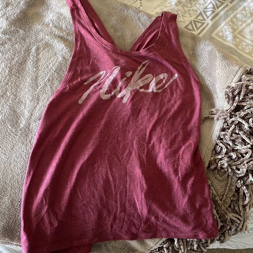 Women’s Nike open back workout tank top
